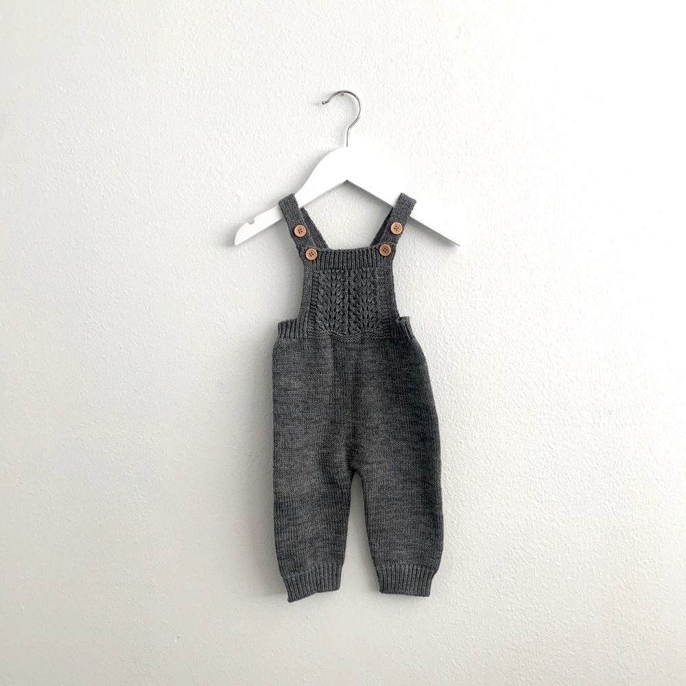 NWT - Cute Boys Knit Overalls, Rompers, Dungarees, Jumper, Baby Grey Size 6-9M